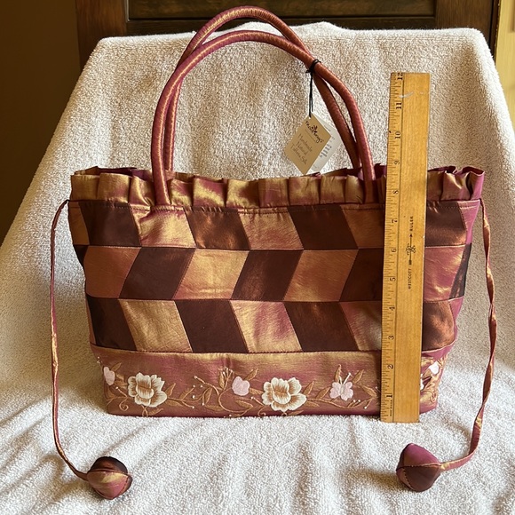 Iridescent Patchwork Shoulder Bag 2xHP🎉 - Picture 10 of 16